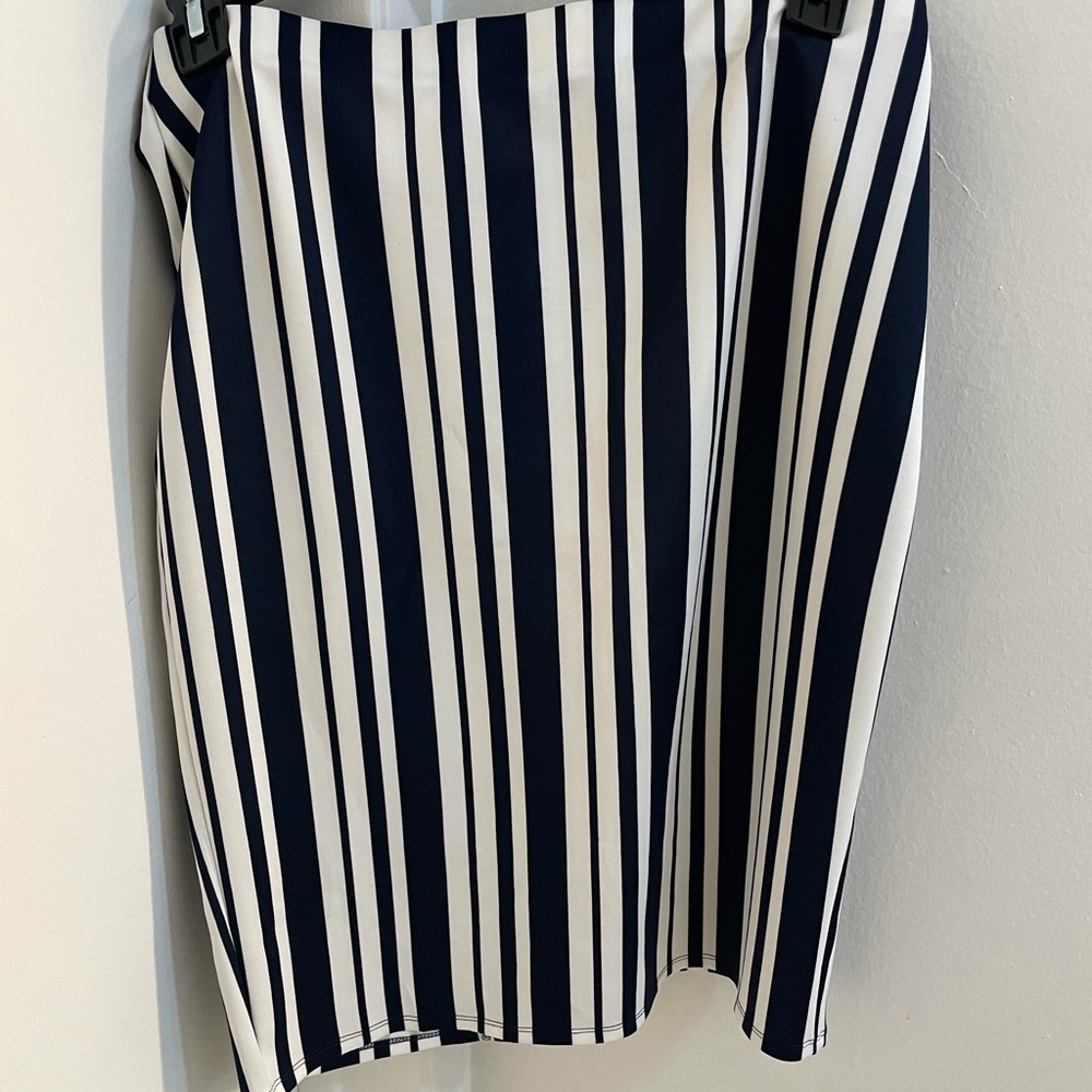 Brand new skirt